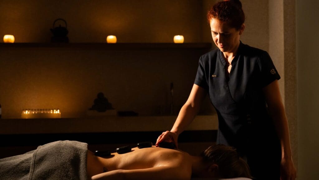 Shoulder Massage Therapy  Spa At The Montcalm Blog